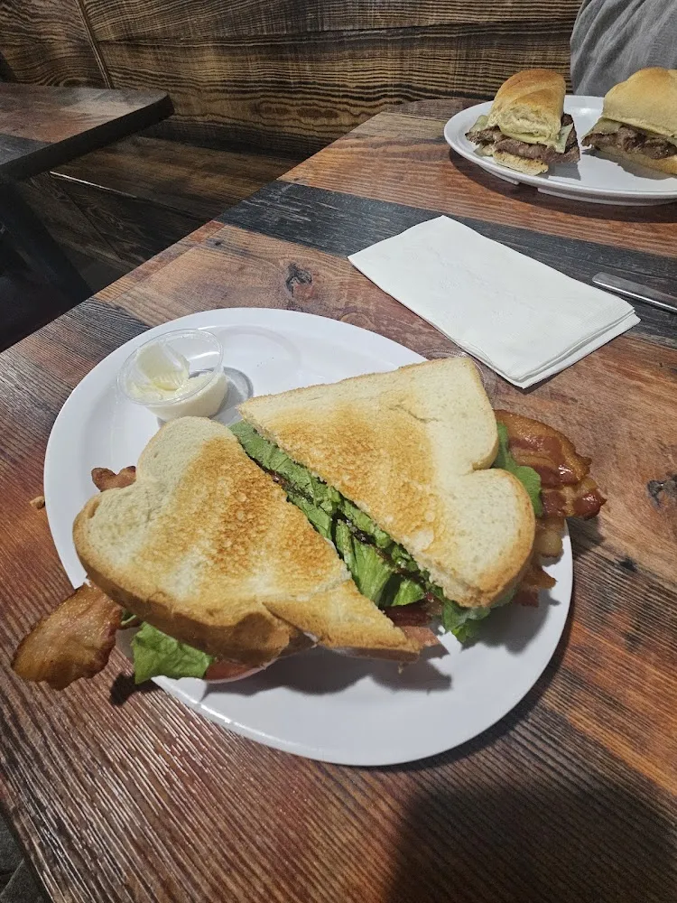 Dylan's blt